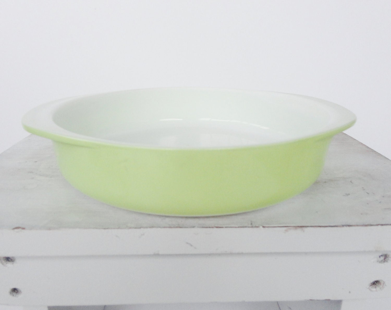 Lime Green Pyrex 8" Casserole Dish