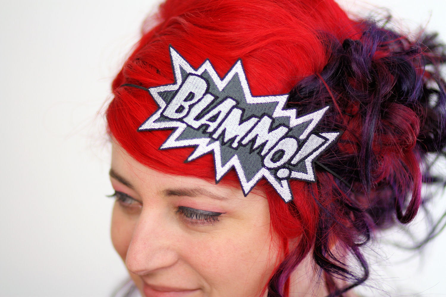 Blammo comic headband Grey and White embroidered