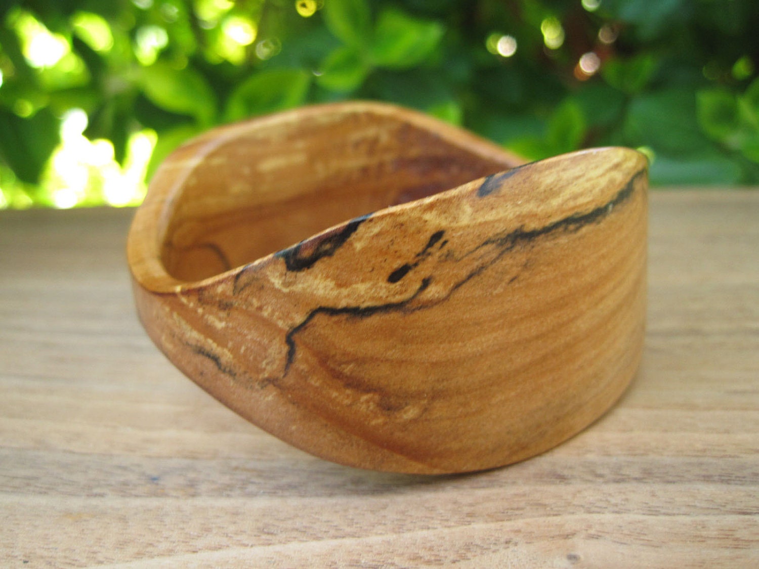Wood Bangle - Wooden Jewellery -  Apple - Curvy - Light - Beige -Ontario - Spalted - Light Dark - Size X Small - Tiny Wrist