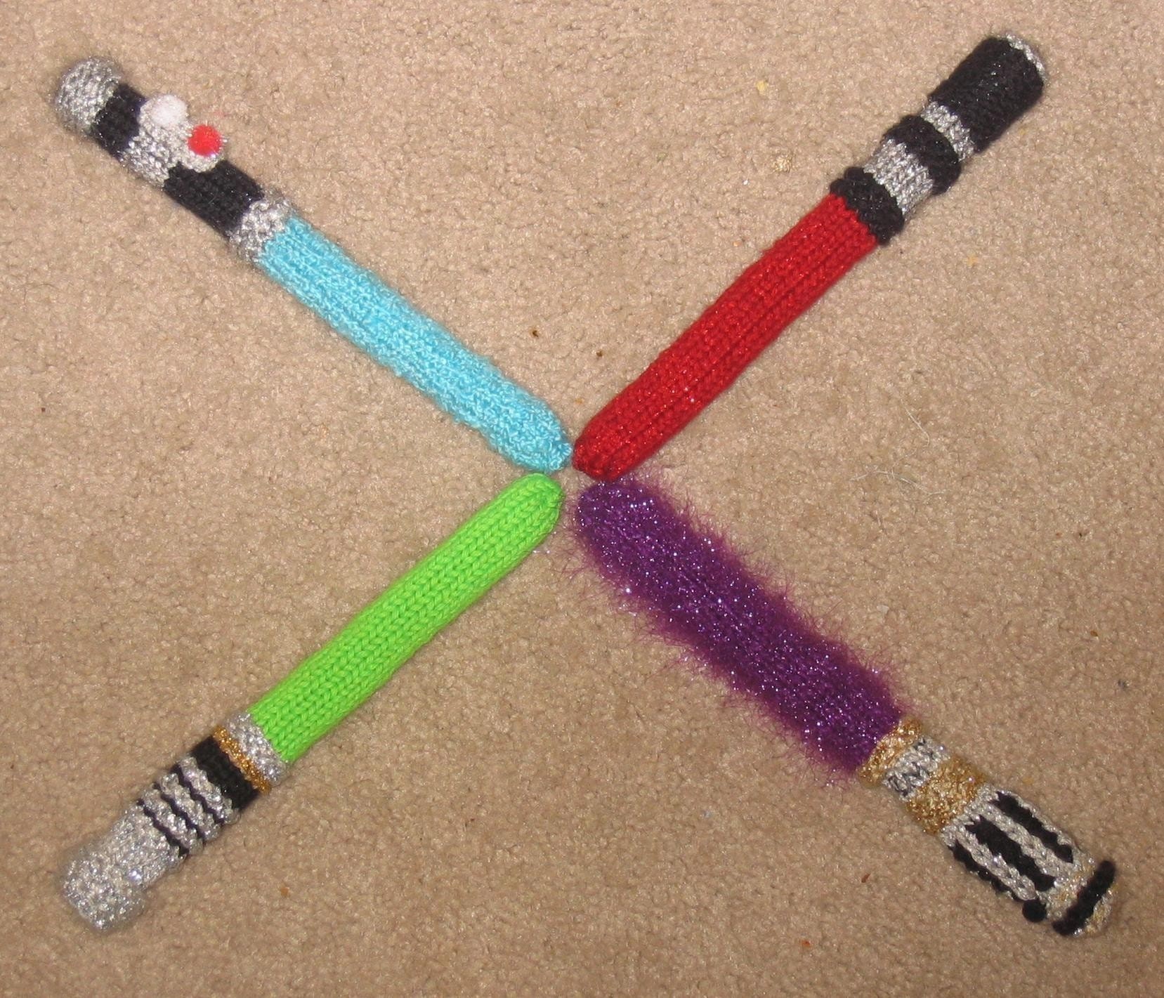 Star Wars 8 inch Knitsabers Pattern PDF