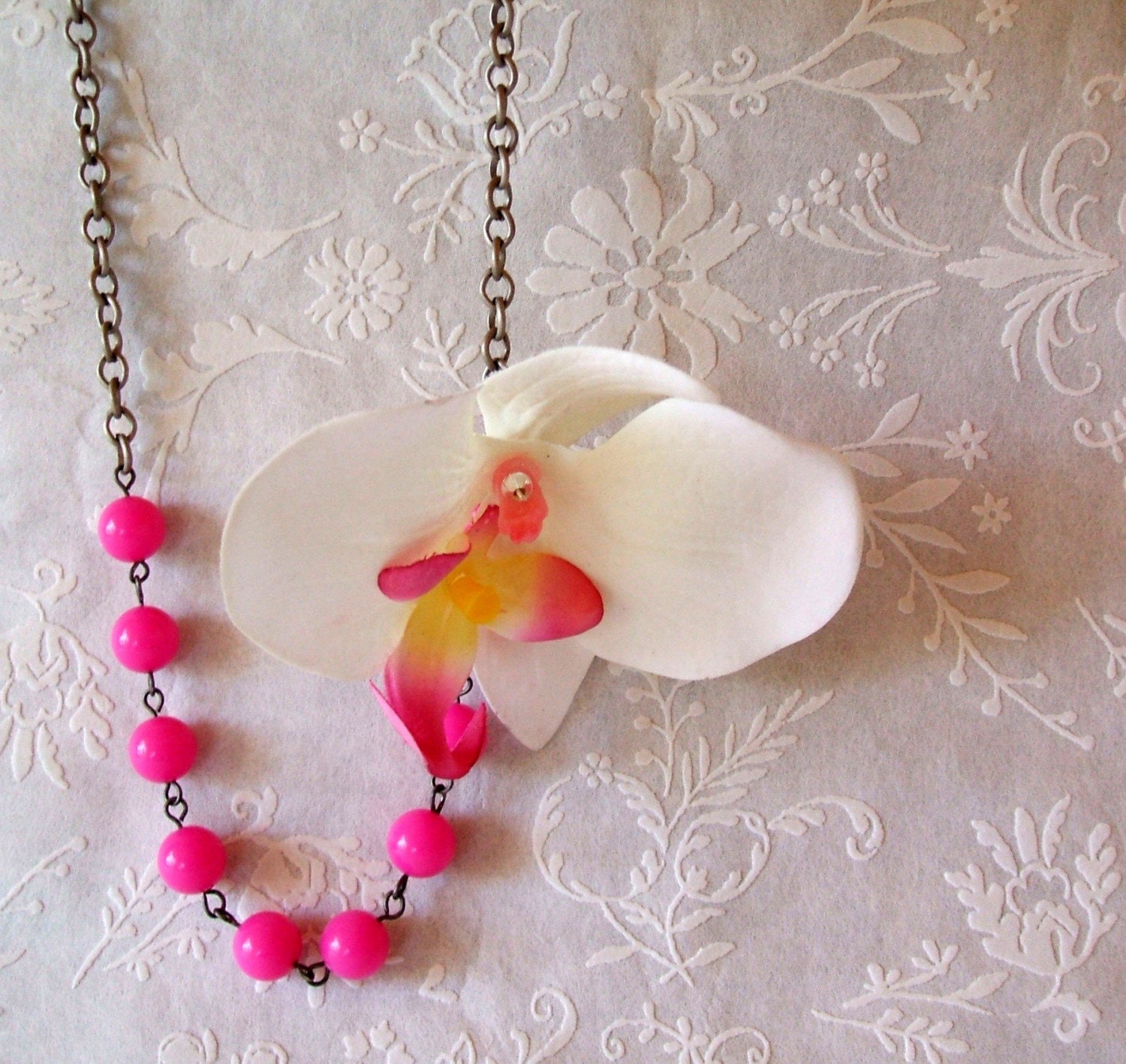 Flower Necklace - White orchid and hot pink bead