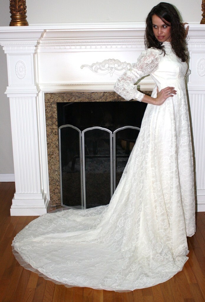 vintage long sleeve wedding dresses