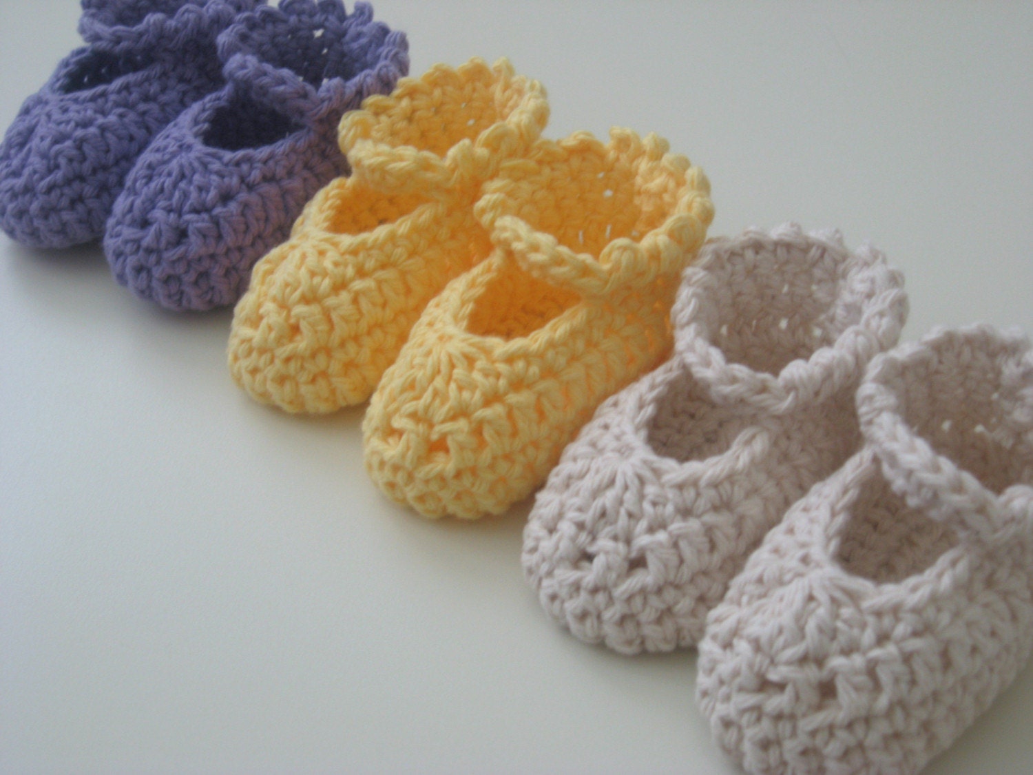 How to Crochet Baby Booties for Girls | eHow.com
