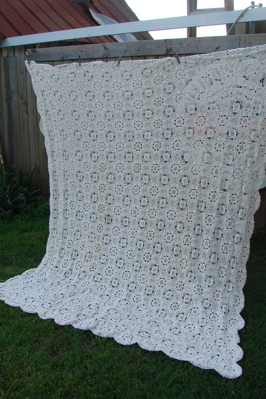Amazon.com: Vintage Hand Crochet White Table Runner: Home & Garden