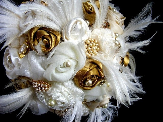 MARIE ANTOINETTE Golden Vintage Wedding Brooch Bridal bouquet made to 