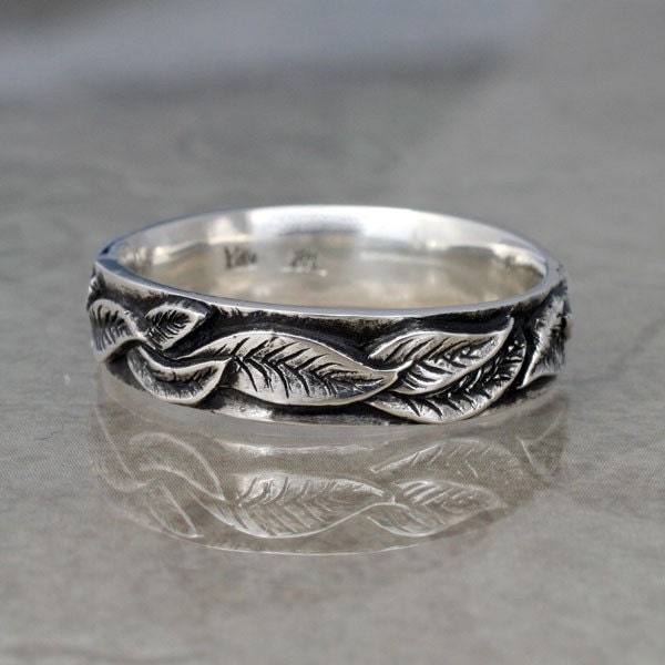 LAUREL LEAF Wedding Band 5mm width A Ring in Sterling Silver