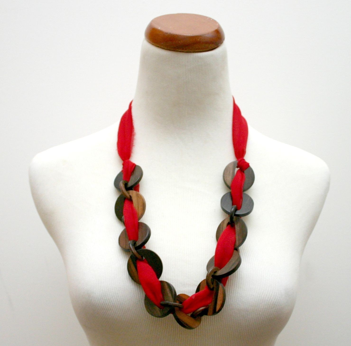 Red wood necklace