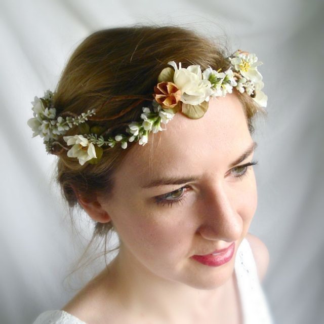 woodland headpiece hair wreath SIMPLICITY white bridal flowers clover