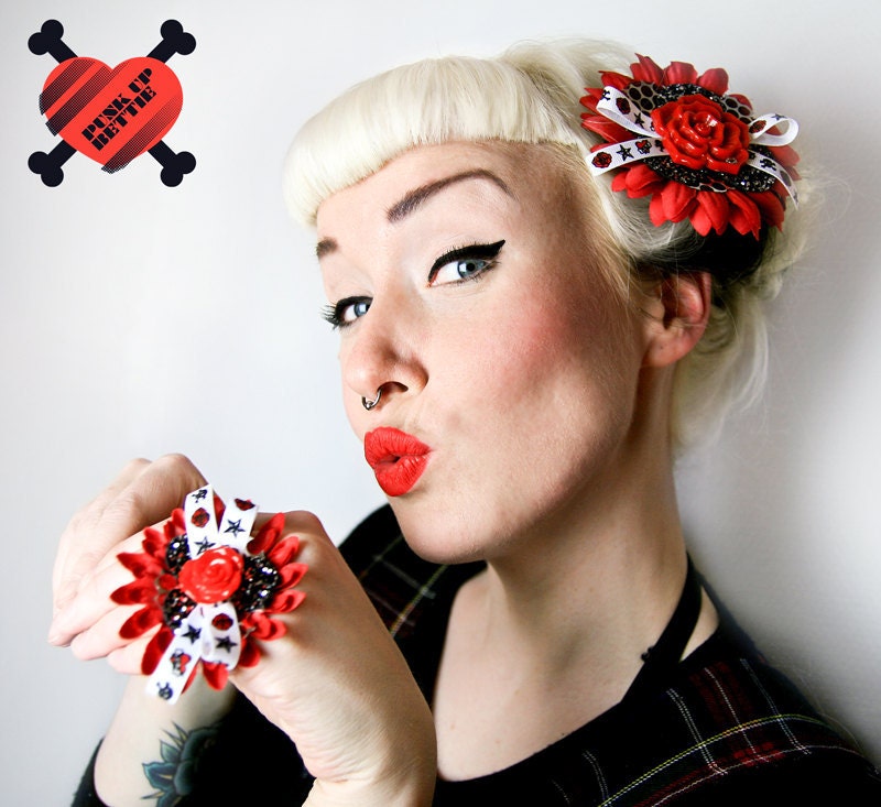 Pin Up Daisy Sparkly Red Rose Tattoo Bow Ring From PunkUpBettie