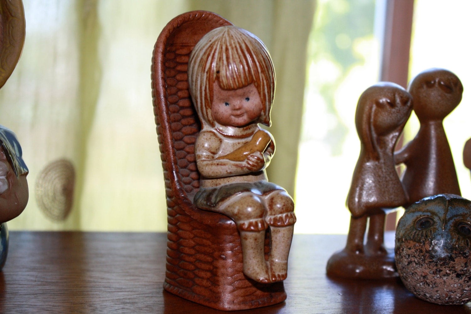 little girl chair の掲示板投稿写真＆画像