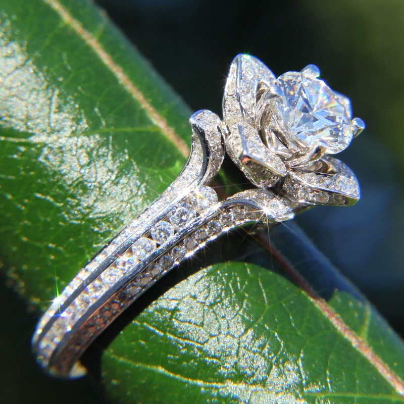 Gorgeous UNIQUE Flower Rose Diamond Engagement Ring 200 carat 14K white 