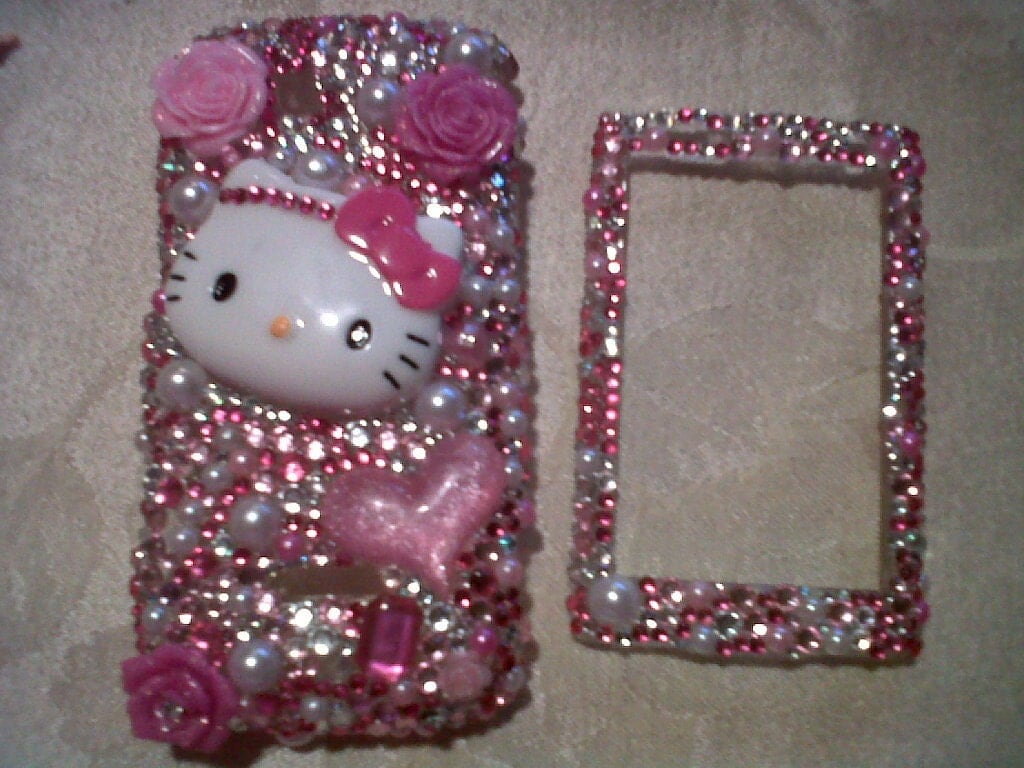 Hello Kitty rhinestones iphone case |.