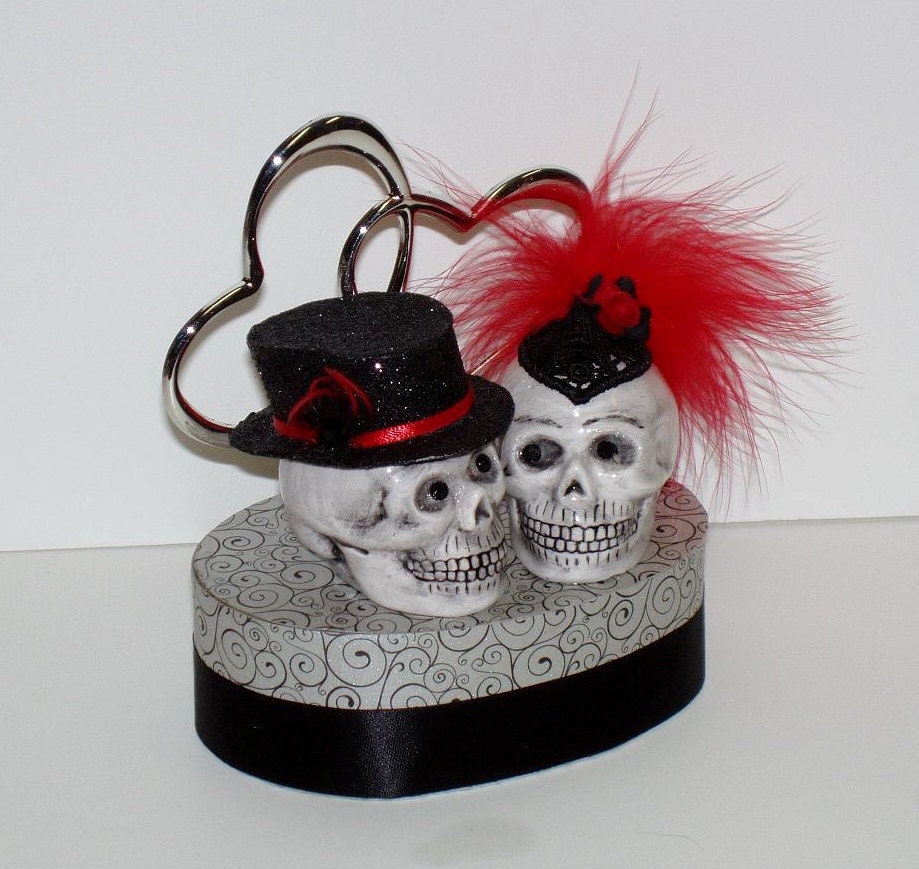 gothic wedding cake topper skull