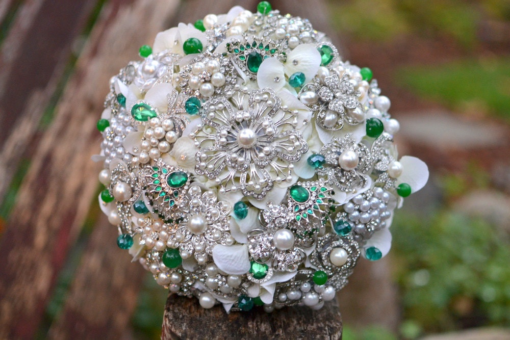 Emerald and pearl brooch bridal bouquet deposit on a made to order