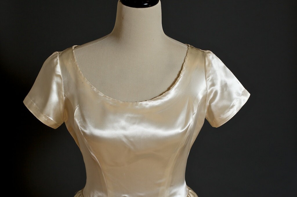 Vintage Ivory Satin 1960s Wedding Dress Gown SatinBoat NeckDetailsFull 