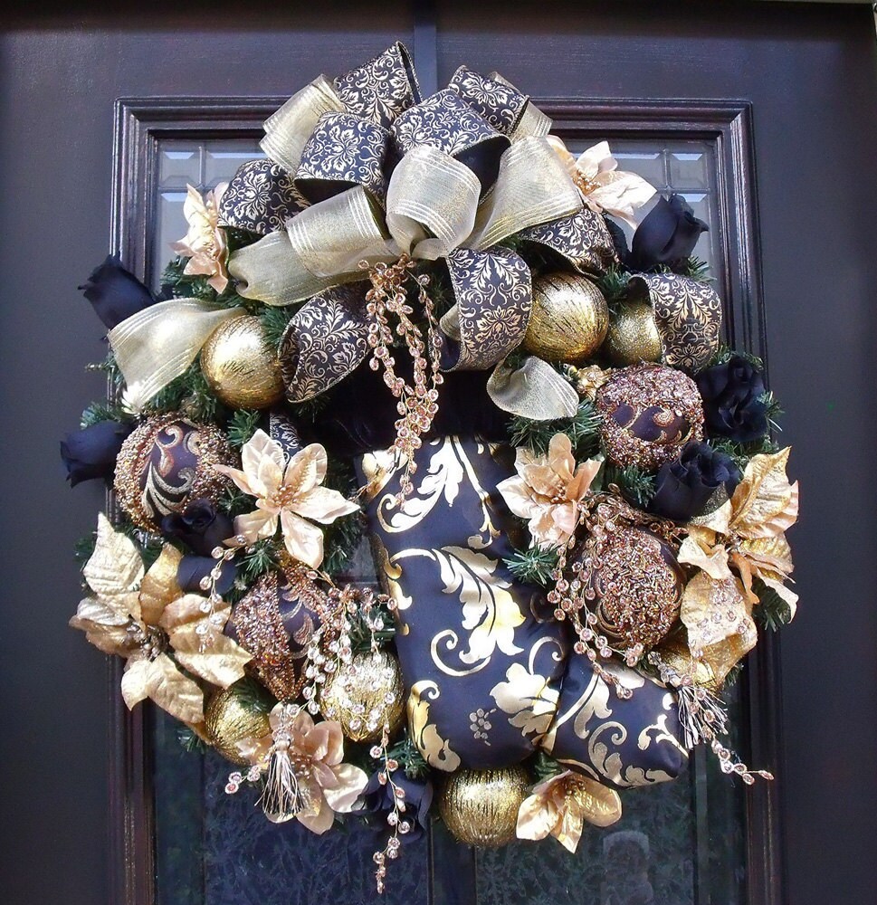 Natural-Glitzy Combo Wreath < Festive.