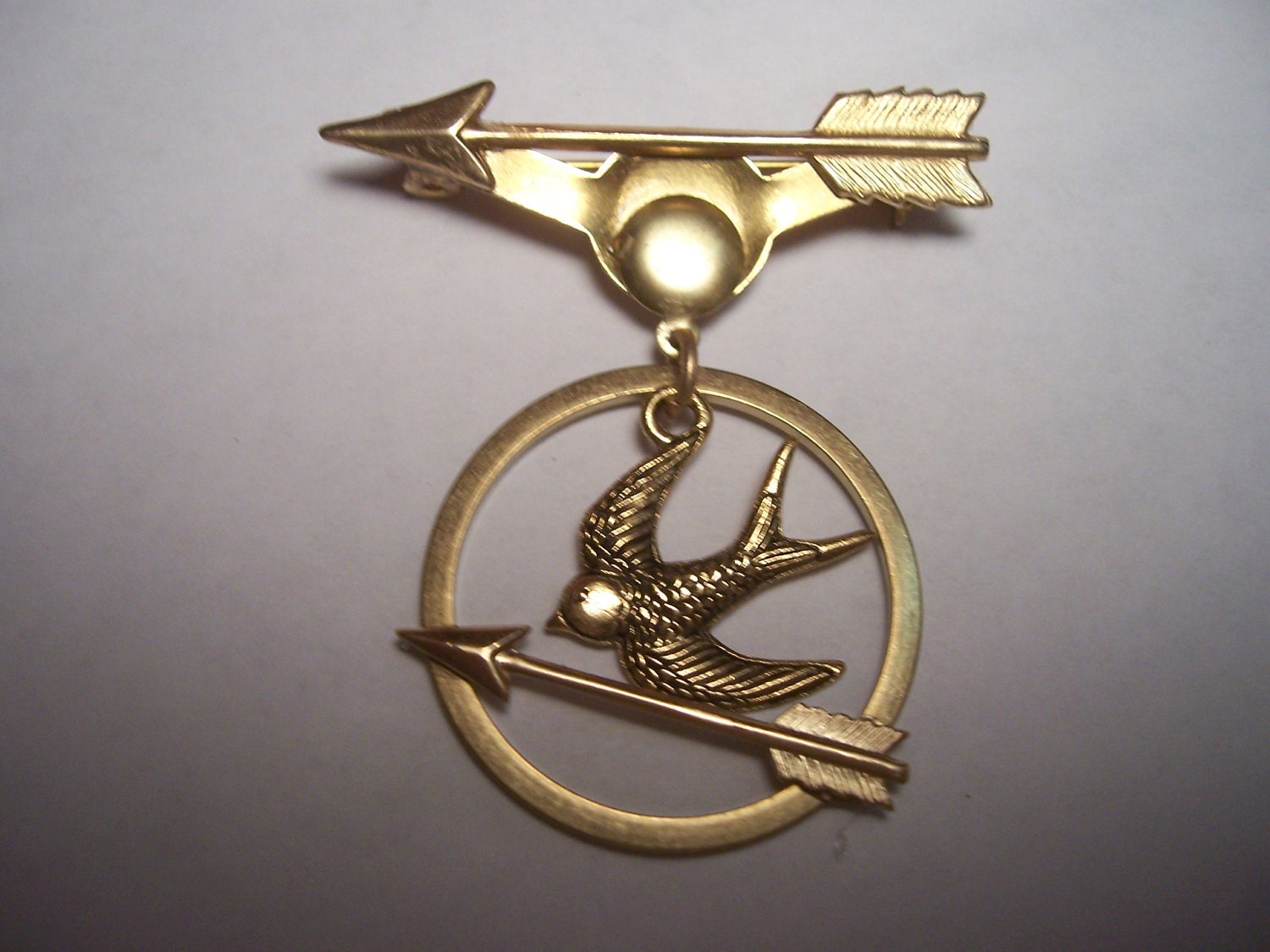  free the hunger games mockingjay pin 