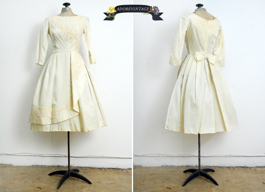 This vintage wedding dress would be ideal for the modern day bride with a 