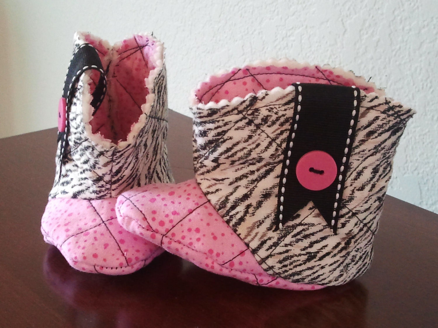 handmade in the heartland baby booties