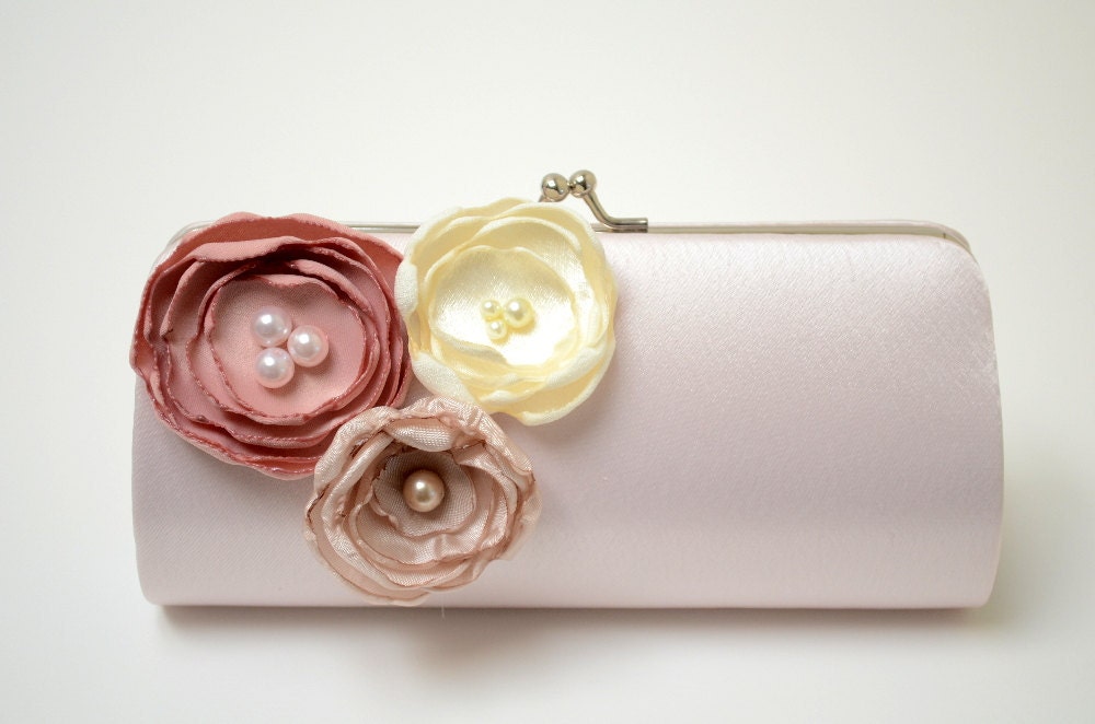 Shabby Chic Pale Pink Bridal Clutch Bridesmaid Clutch Kisslock Snap 