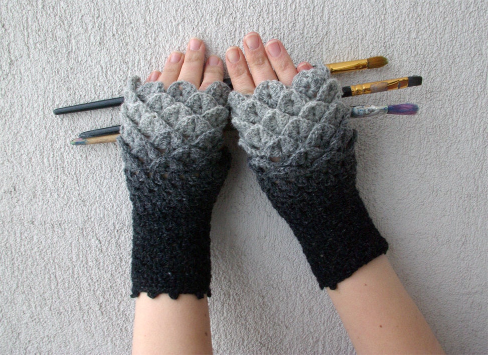 365 Ways to Wear Crochet: Fingerless Gloves вЂ” Crochet Concupiscence