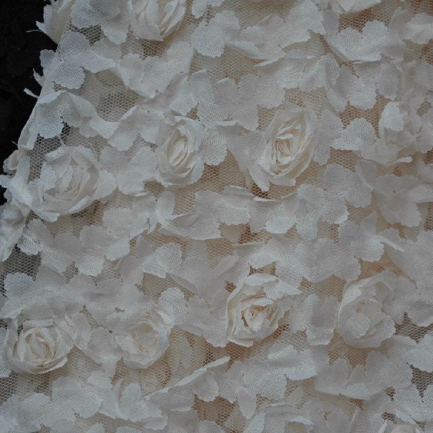 Cream Lace Fabric 135cmwide 5314 inches 3D Rose Wedding Dress Lace 1 yard