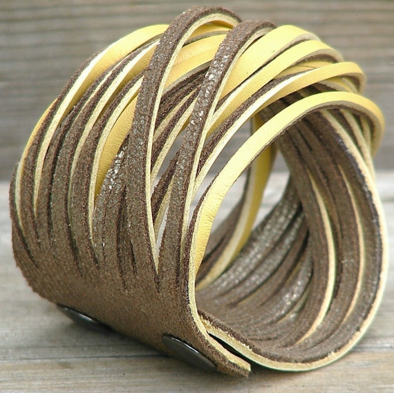 Women's Leather Rocker Wristband Bracelet Cuff Mobius