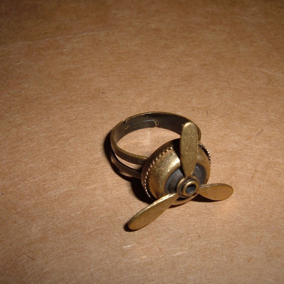 Spinning propeller ring