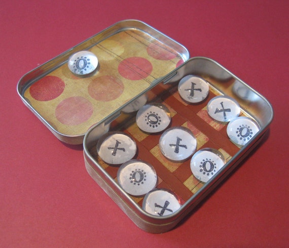 Artistic Altered Altoid Tin Tic Tac Toe Game