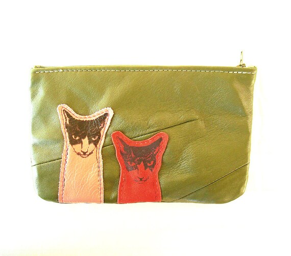 Two Cats Pouch in New and Recycled Leather by bonspielcreation
