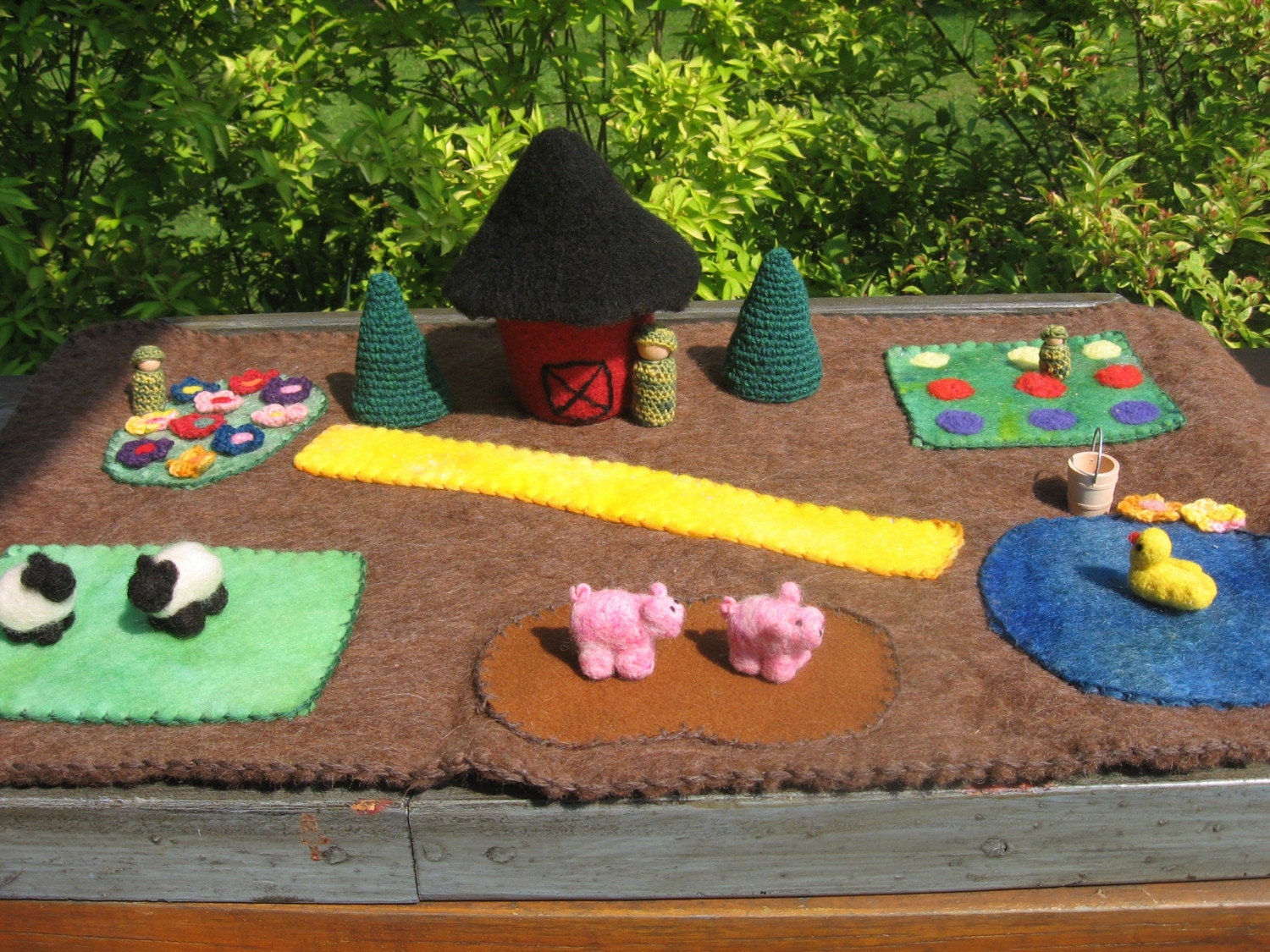 Farm play mat set