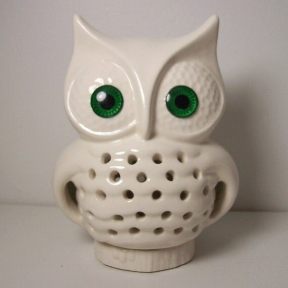 classic designs etsy by fruitflypie Vintage Design Ceramic Etsy Owl TV Lamp In White on