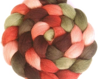 Handpainted BFL Wool Roving - 4 oz. PAPER ROSES - Spinning Fiber
