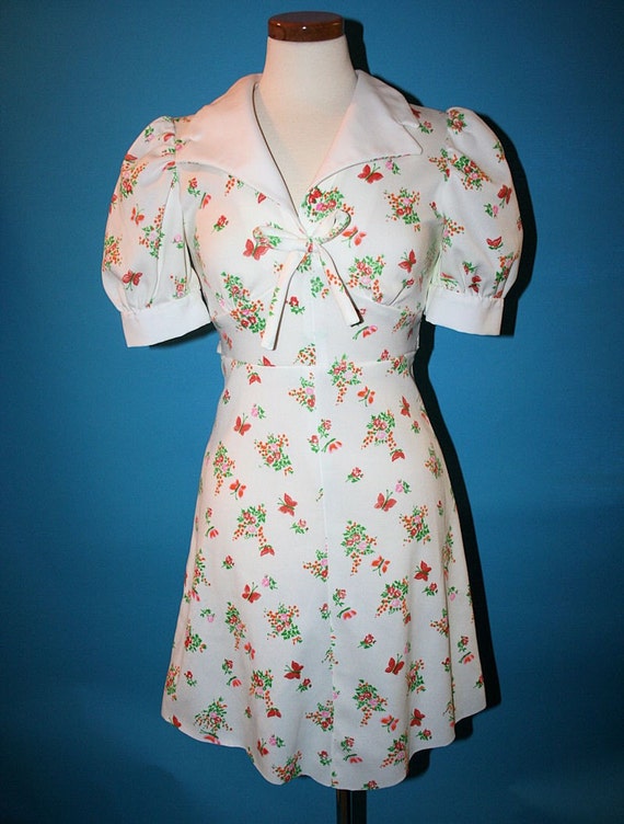 Items similar to Short Floral 70s Marcia Brady Dress on Etsy