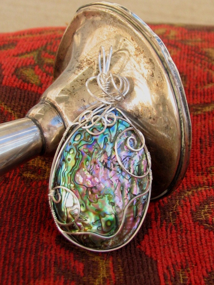 Wire Wrapped Shell Pendant by SilverFrostings on Etsy