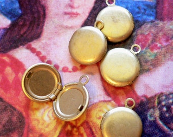 5pcs TINY VINTAGE LOCKETS Hinged Brass Charms