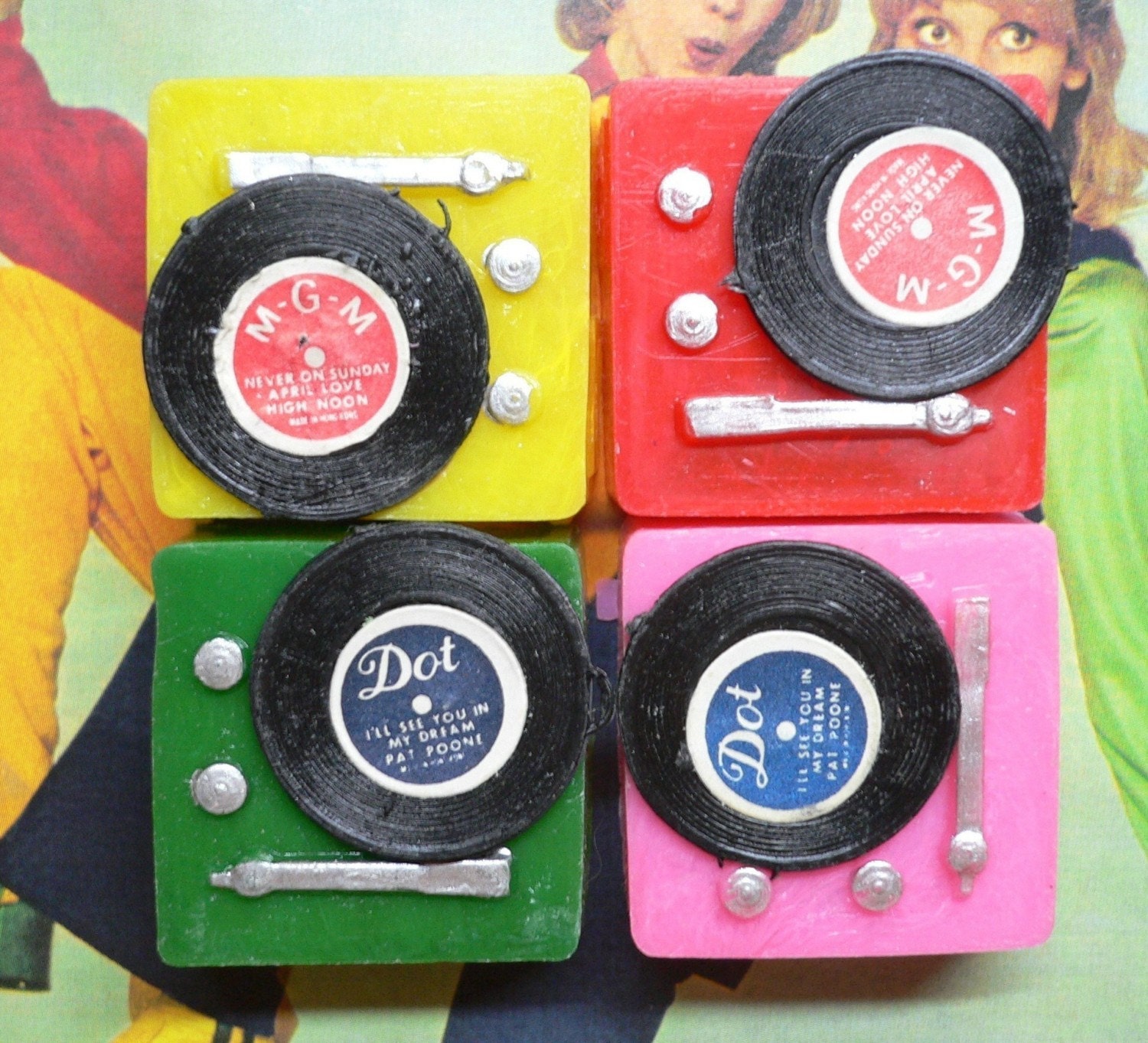 One Vintage 1960s TINY RECORD PLAYER Hong by cOveTableCuriOsitiEs