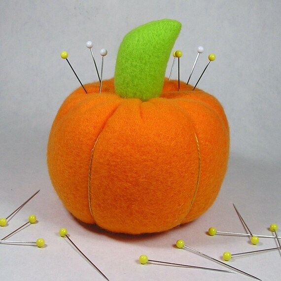 Pumpkin Pincushion / Pin Cushion with Emery Stem