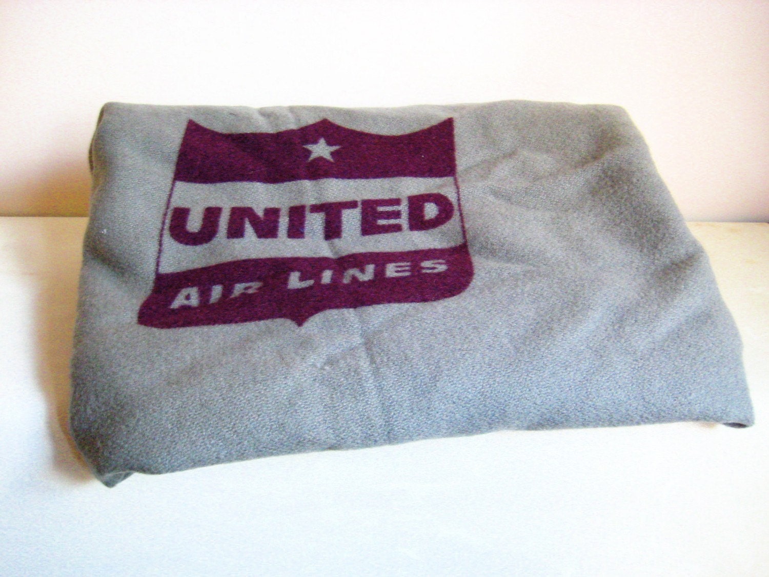 Does United Airlines Provide Blankets On International Flights at Stephanie Livingstone blog