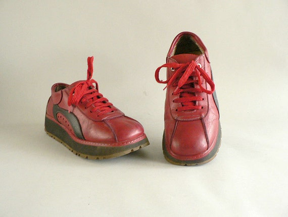 Red Leather Platform Tennis Shoes Women&#39;s Size 41 / 9.5