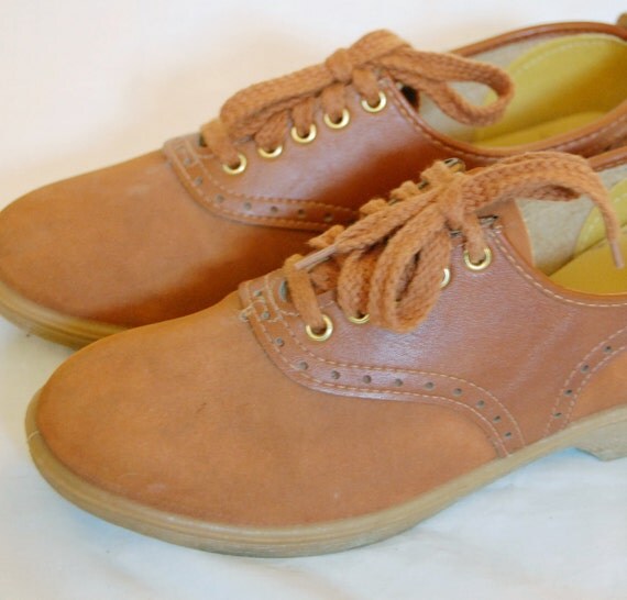 saddle shoes from the 50s