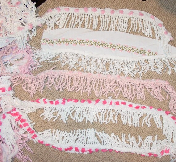 Vintage chenille bedspread fringe large lot of pink and white