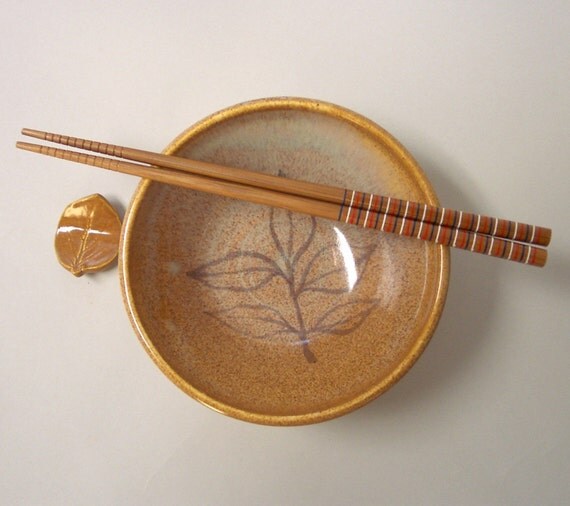 Japanese Rice Bowl Chopstick Rest and Chopsticks