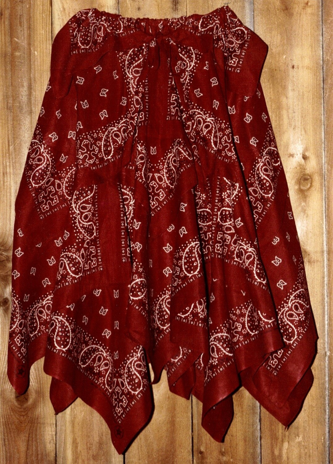 2 FER SALE BANDANA SKIRT AND BLOUSE PATTERN by BEE HIVE