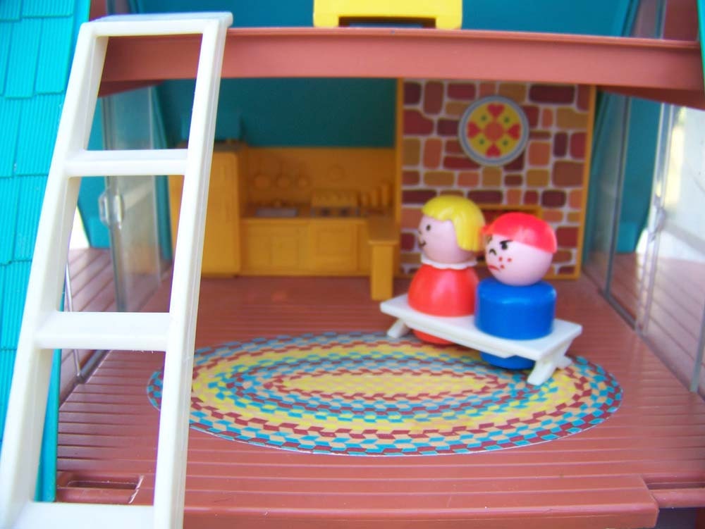 Fisher Price AFrame House . No 990 . FP