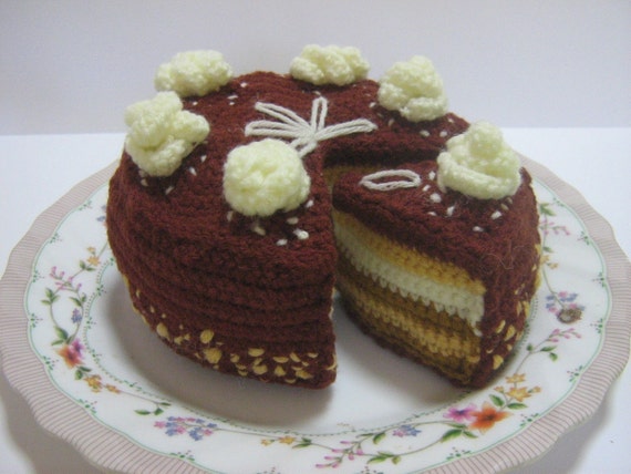 Cake Crochet Pattern Crochet Food Pattern PDF Instant Download Butter Cream Chocolate Cake (whole and sliced)