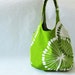 Green flowers tote bag