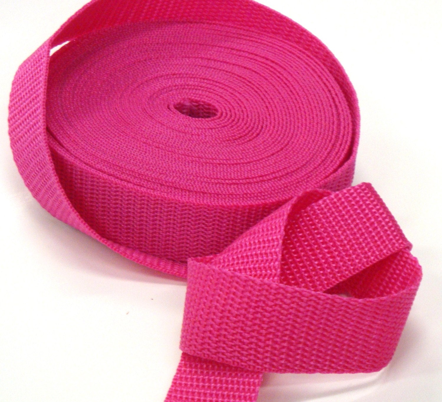hot pink webbing . woven poly belting / 30 feet . 1 inch wide