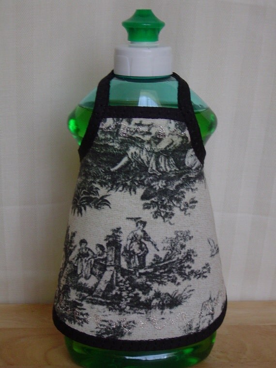 Toile Black And White Dish Soap Bottle Apron Cover Small