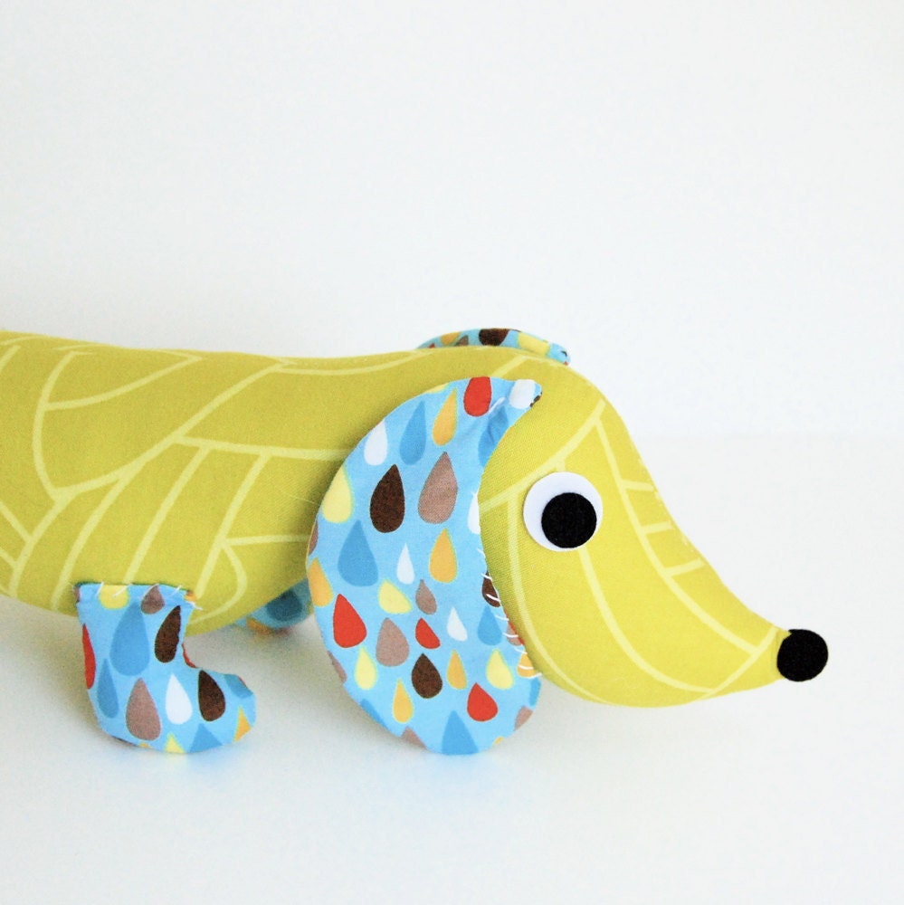 stuffed wiener dog toy